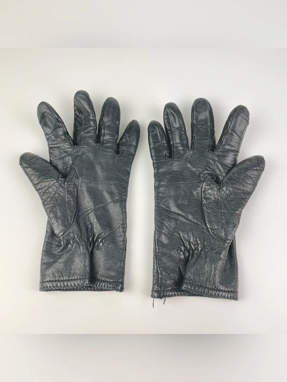 VTG Black Leather Women's Small Lined Driving Gloves Minimalist Classic Pull-On